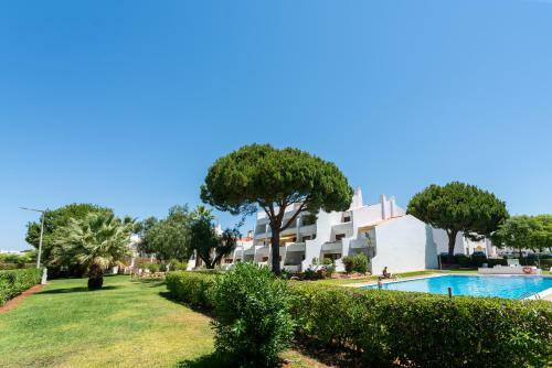 Apartamento Adorable Blazing Flat - Pool & Garage