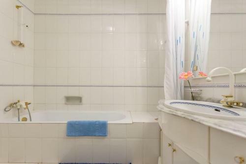 Apartamento Tivoli Apt8 With Pool&garage