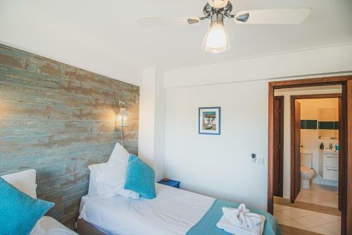 Apartamento Two Bed By The Marina With Pool