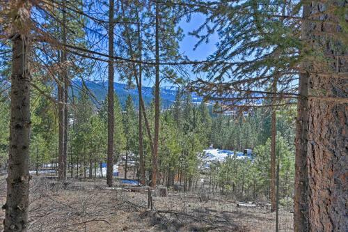 Secluded Garden Valley Cabin With Deck And Views!