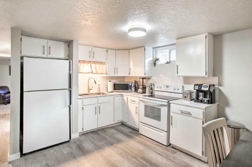 Quiet Apartment With Deck Hiking, Lake And More!