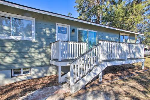 Quiet Apartment With Deck Hiking, Lake And More!