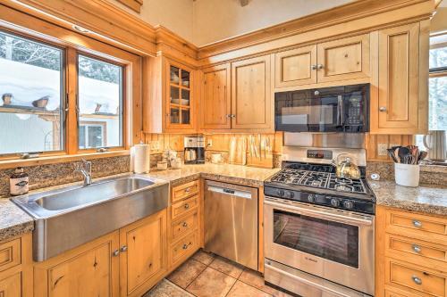 Serene Sun Valley Home With Hot Tub And Mtn Views