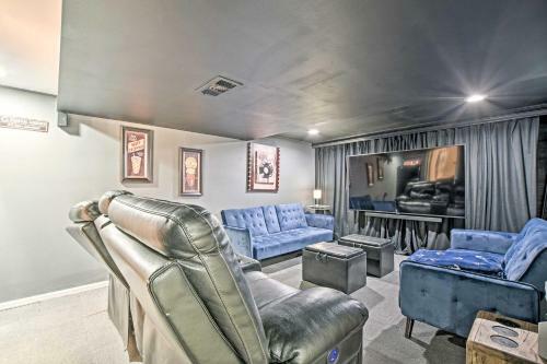 Lakefront Home With Game Room, Theater And Dock!
