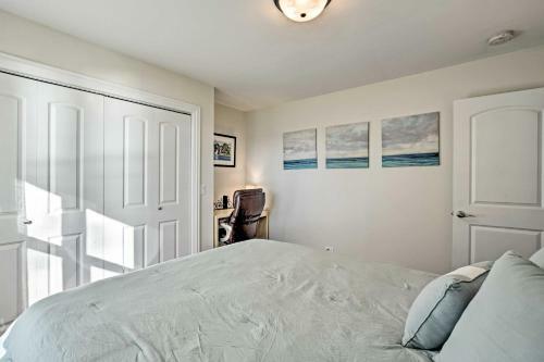 Lakefront Home With Game Room, Theater And Dock!