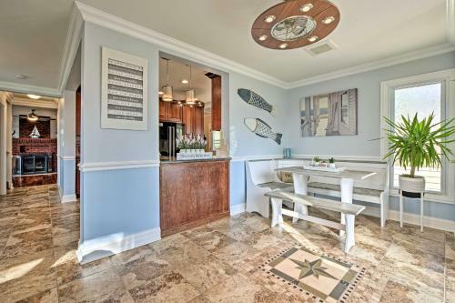 Lakefront Home With Game Room, Theater And Dock!