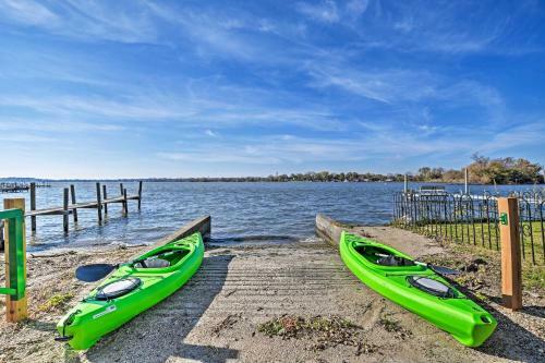 Lakefront Home With Game Room, Theater And Dock!