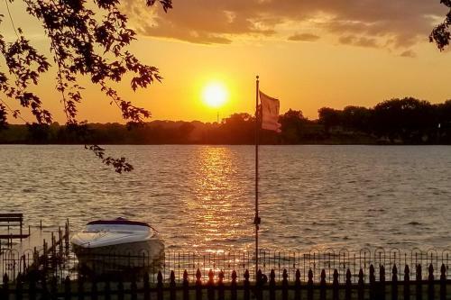 Lakefront Home With Game Room, Theater And Dock!