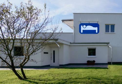 Hostal Pension Engel