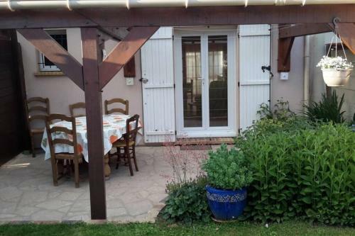 Apartamento Agr�able Logement Dans Petit Village Sud-essonne