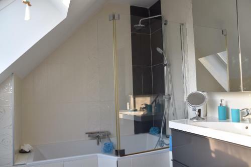Hostal Chambres D?h�tes Les Rougemonts