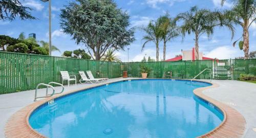Motel Super 8 Gilroy