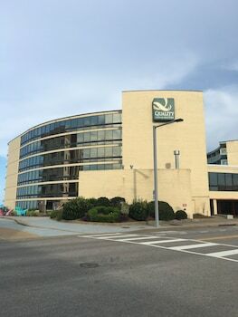 Hotel Surfside Oceanfront Inn & Suites