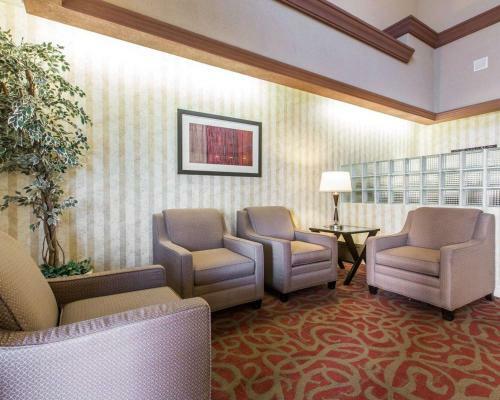 Hotel Comfort Suites Palm Desert