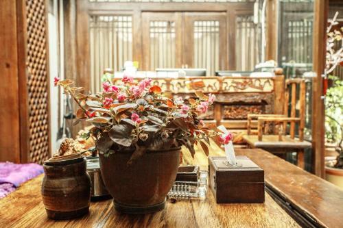 XI Tang Exquisite Hostel