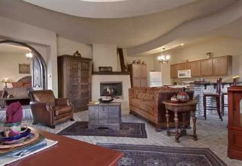 Hotel Adobe Grand Villas