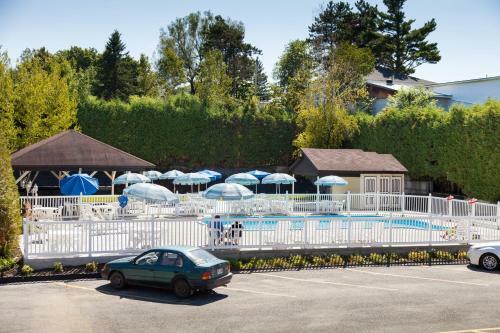 Hotel H�tel-motel Le Floral