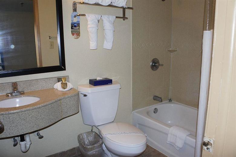 Hotel Emerald Coast Inn & Suites