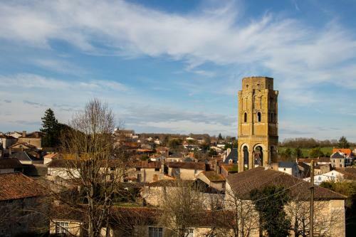 3 Quartier de La Gare Charroux (Gite)