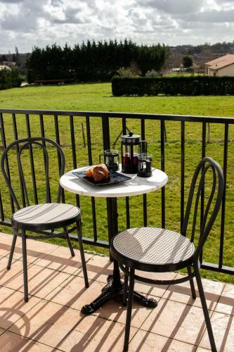 3 Quartier de La Gare Charroux (Gite)