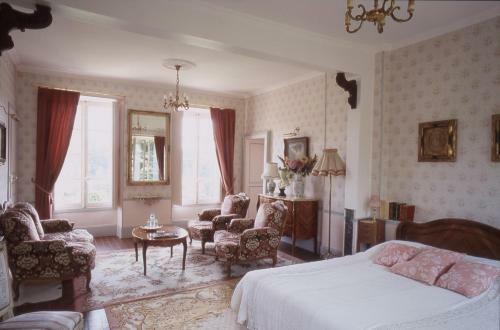 Hostal Ch�teau Rouillon D'allest