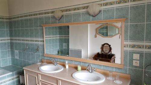 Hostal Ch�teau Rouillon D'allest