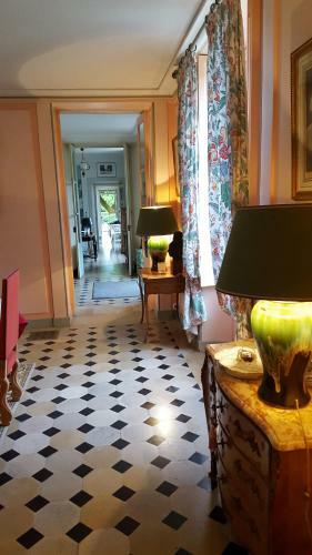Hostal Ch�teau Rouillon D'allest