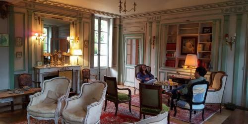 Hostal Ch�teau Rouillon D'allest