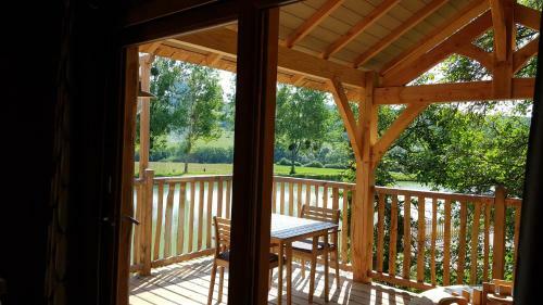 Les Lodges Du Canal De Bourgogne