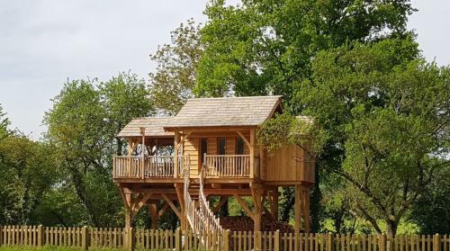 Les Lodges Du Canal De Bourgogne