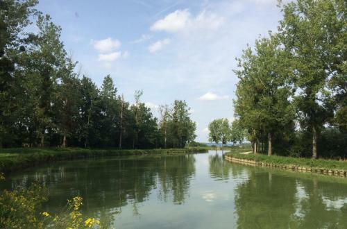 Les Lodges Du Canal De Bourgogne
