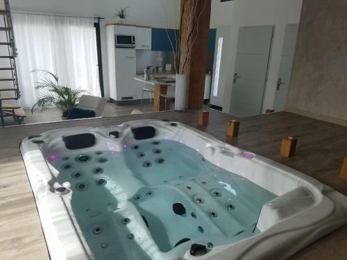 Loft Avec Spa Privatif - Futuroscope