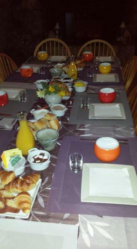 Bed & Breakfast La Pierre Trou�e Chambre D'h�tes