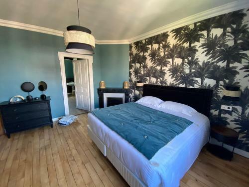 Hostal Maison Blanche Chartres - Maison D'h�tes 5 �toiles