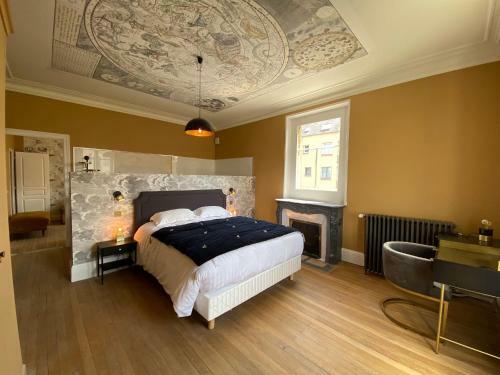 Hostal Maison Blanche Chartres - Maison D'h�tes 5 �toiles
