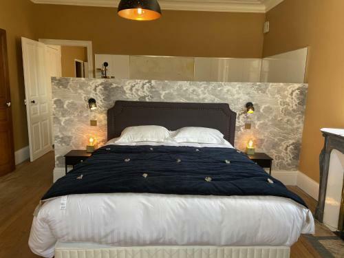 Hostal Maison Blanche Chartres - Maison D'h�tes 5 �toiles