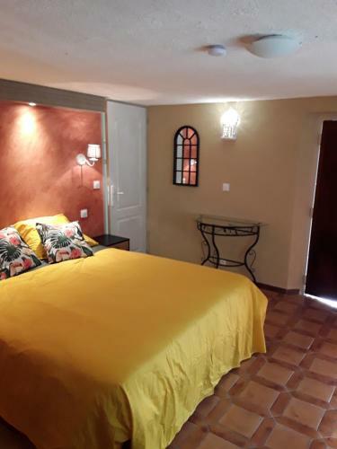 Hostal Gite Les Cigales