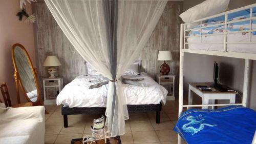 Bed & Breakfast Alaguyauder La Chambre
