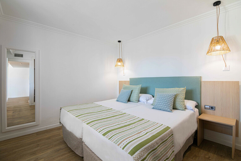 Aparthotel Marsenses Ferrera Blanca Hotel Family