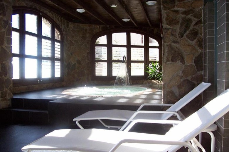 Hg Maribel Hotel