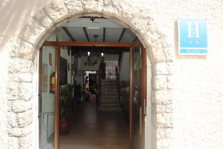 Hostal Costabella