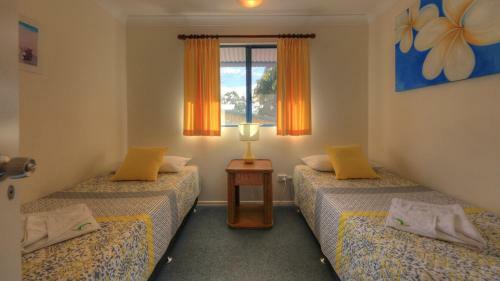 Aparthotel Dolphin Waters