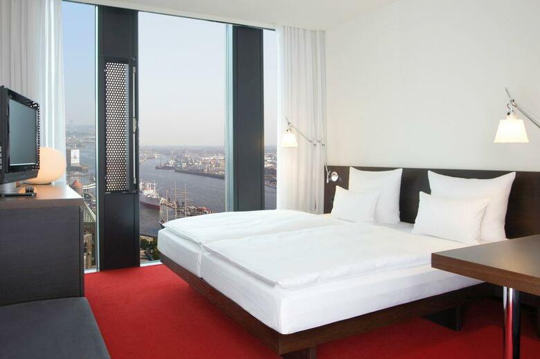 Empire Riverside Hotel