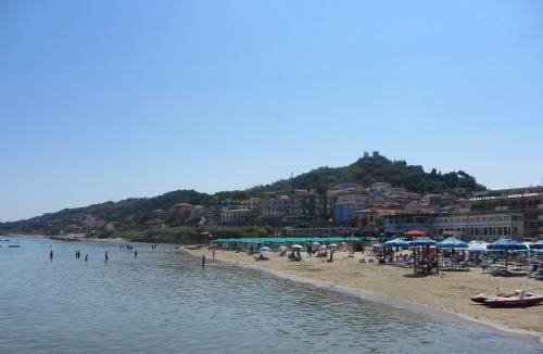 Apartamento Casa Con Vista Holiday Rentals, Honeysuckle