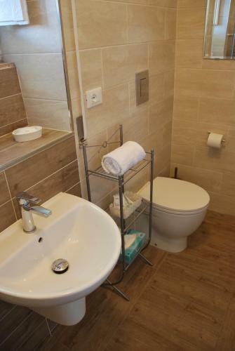Apartamento Casa Con Vista Holiday Rentals, Honeysuckle