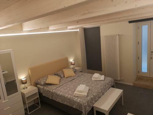 Vico-letto Studio Apartment