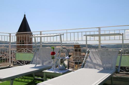 Hostal Residenza Le Terrazze Di Gualdo Rent Rooms
