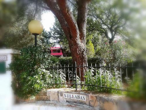 Bed & Breakfast Villa Dan-monopoli