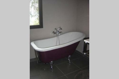 Beautiful Cottage With Pool: 8 Pers