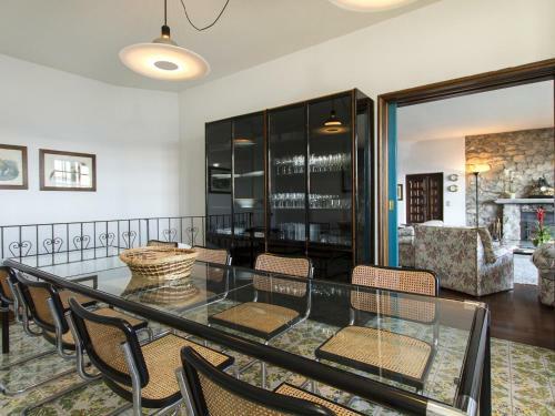 Villa Cinderella 7 Bedrooms 13 Pax